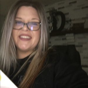 Meet your Posher, Cassie